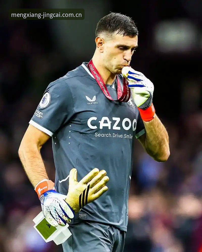 世界杯比分预测怎么用 3个关键节点看懂维拉30年首冠:世界杯比分预测怎么用在决赛中精准锁定胜局